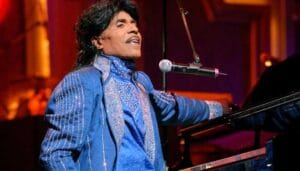 Escuchando A Little Richard